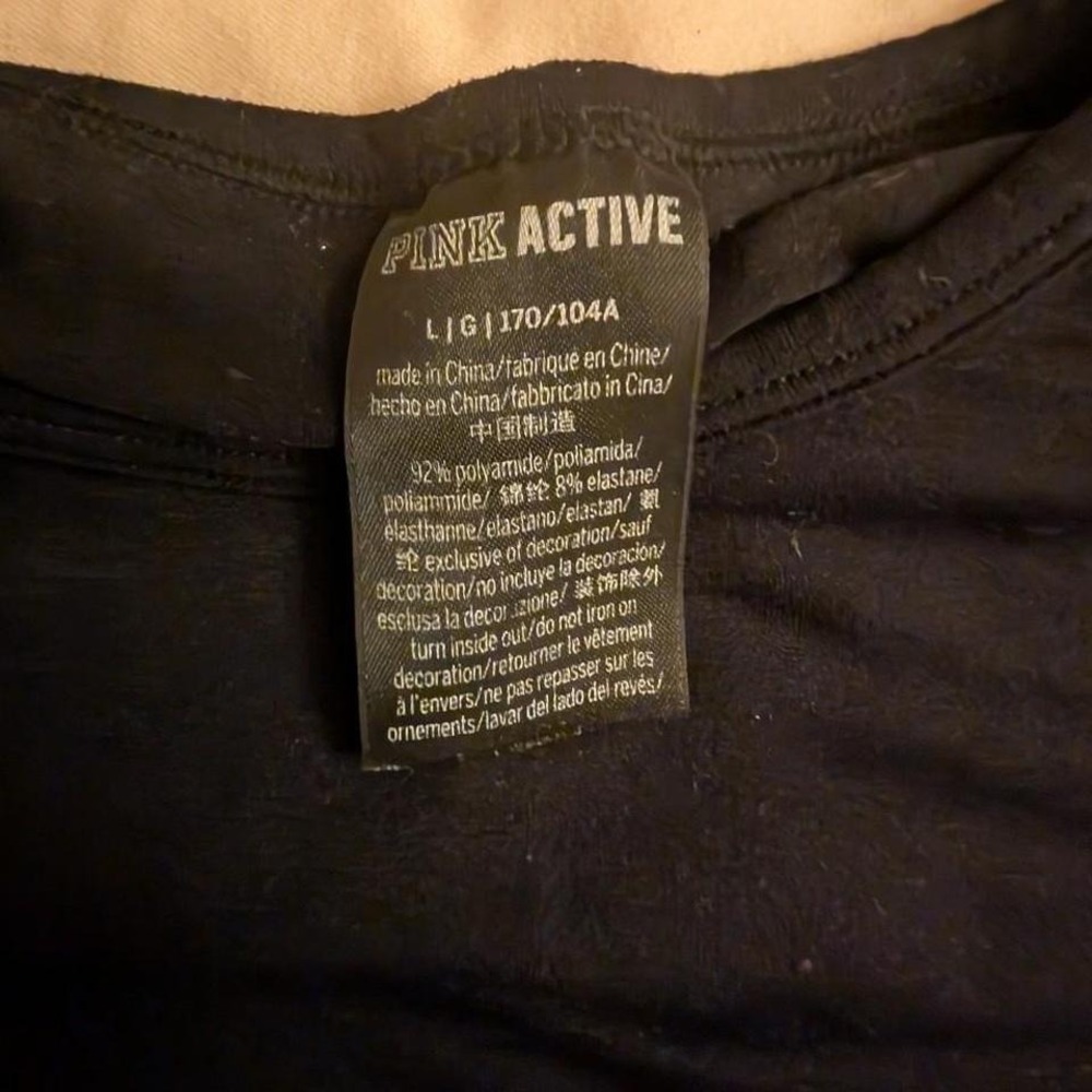 Pink Victoria's Secret y2k stretch athletic top with chest support pattern large - Picture 5 of 5